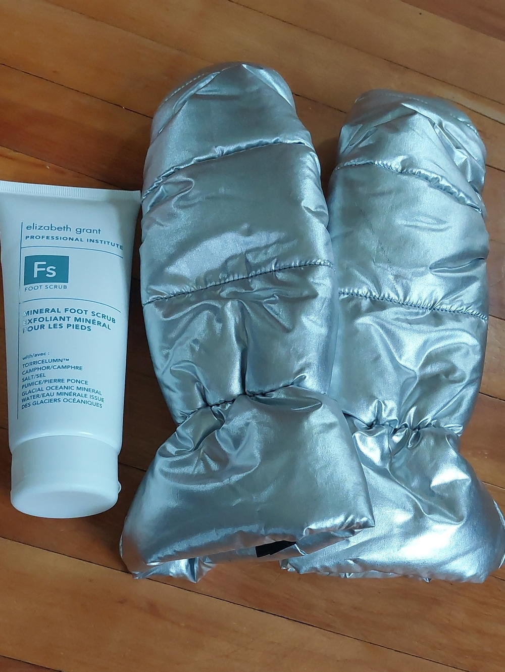 Cozy Winter Care Set: Love & Lore Metallic Mittens & Elizabeth Grant Foot Scrub